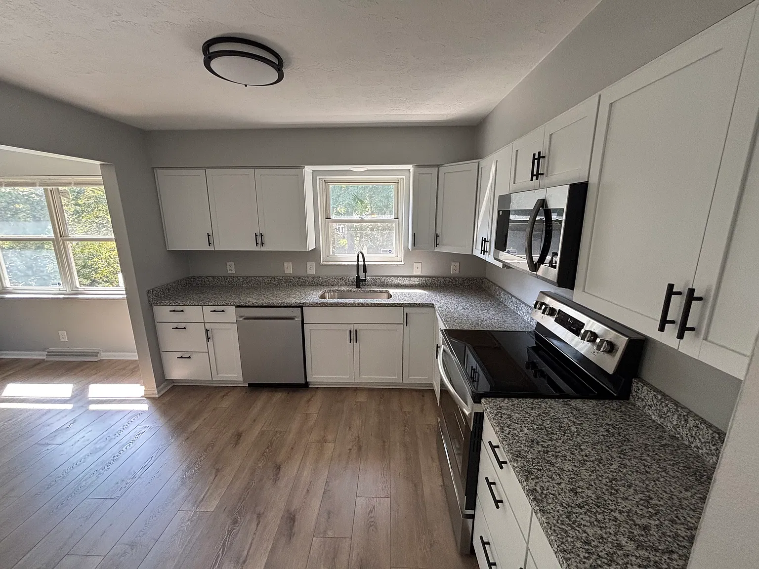 3 bed, 1522 sqft, $2,195 — Photo 4
