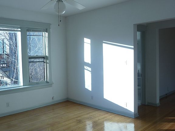 4th image of 5046 N Glenwood Ave APT 2S