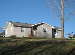 1411 Garrett Rd, Quebeck, TN 38579