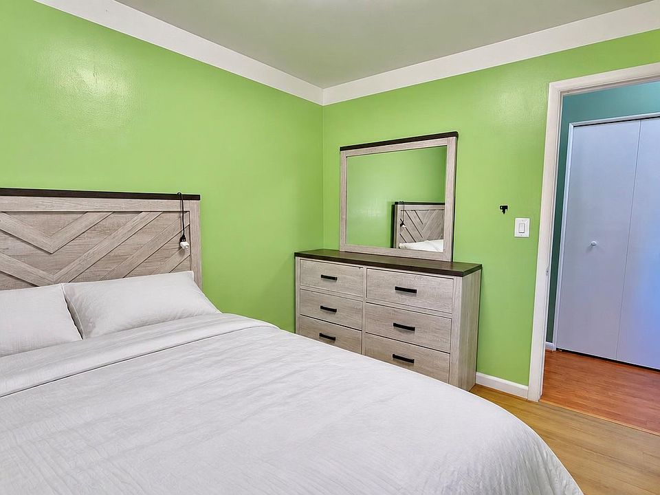 11136 Sunburst Ave, photo 12