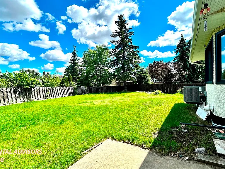 10819 43rd Ave NW #UPPER — Photo 26