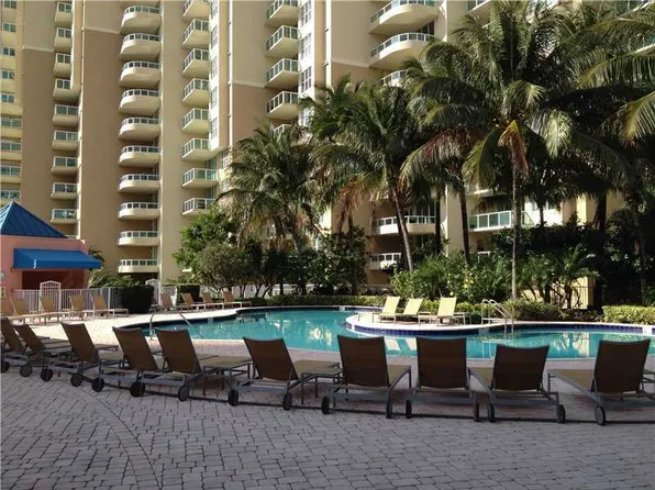 3340 NE 190th St, Miami, FL