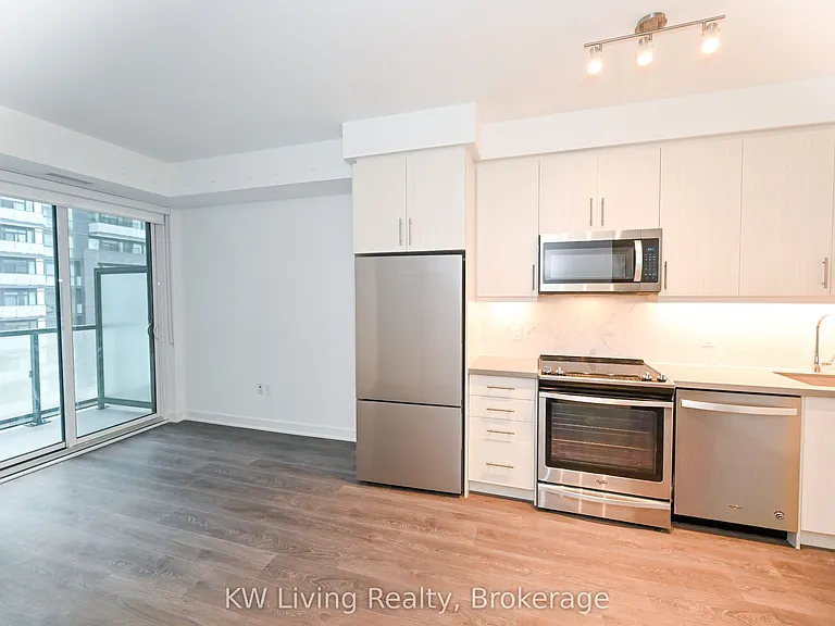 85 Oneida Cres #613 — Photo 6