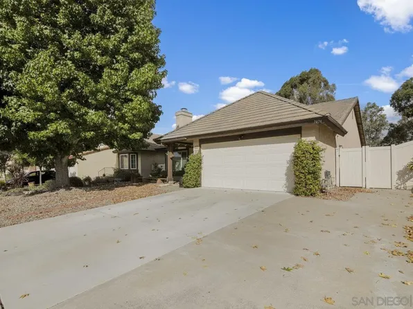 7474 Canyon Breeze Dr, San Diego, CA 92126