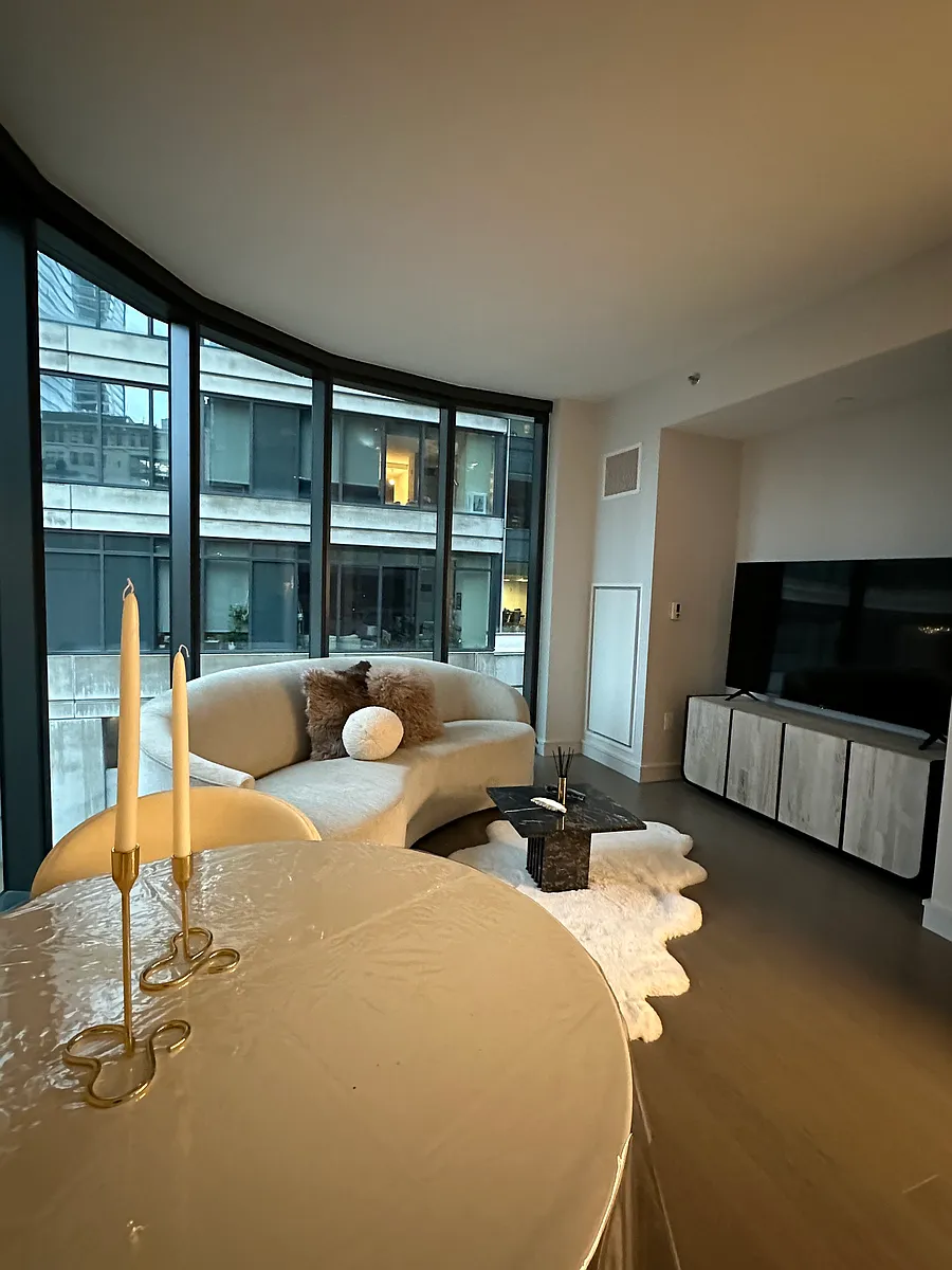 Building Photo - 55 Lagrange St #601