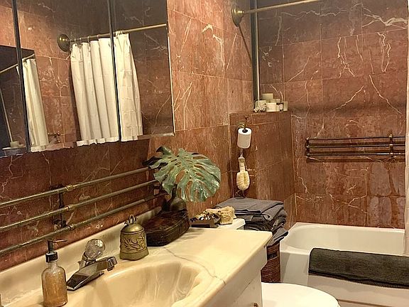 3rd image of 542 4th Ave APT 1