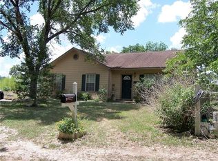 615 Red River St, Lockhart, TX 78644