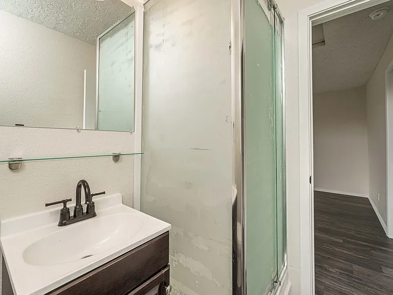 300 SE 100th Ave #B — Photo 15