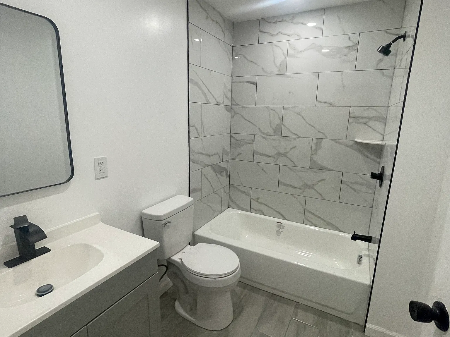 3 bed, $2,250 — Photo 1