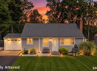35 Woodhaven Dr, New Britain, CT 06053