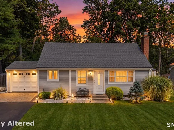 35 Woodhaven Drive, New Britain, CT 06052