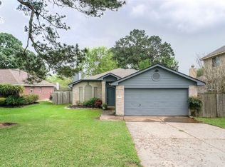 230 Fantasy Ln, Montgomery, TX 77356