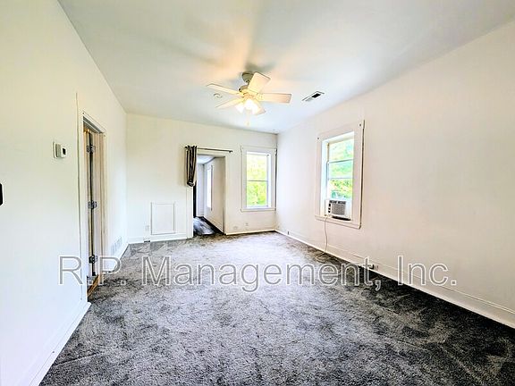 5th image of 421 Banfil St