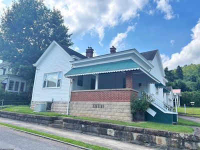 302 Adams St, Mannington, WV, 26582