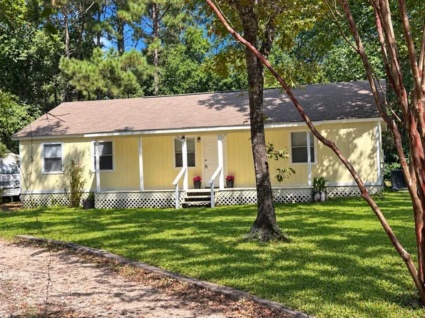 1700 Trails End Dr, Cleveland, TX 77328