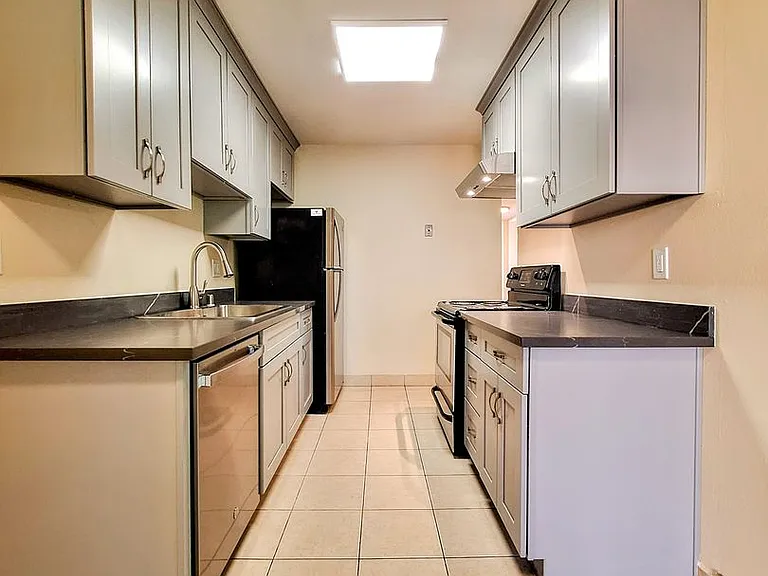 247 N Capitol Ave #243-7 — Photo 2