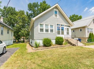 106 W Crestwood Ave, Somerdale, NJ 08083