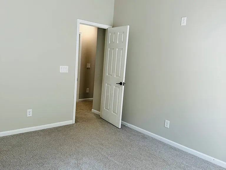 208 Oak Grove Way — Photo 42