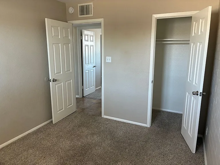 3426 E Hillery Dr — Photo 19