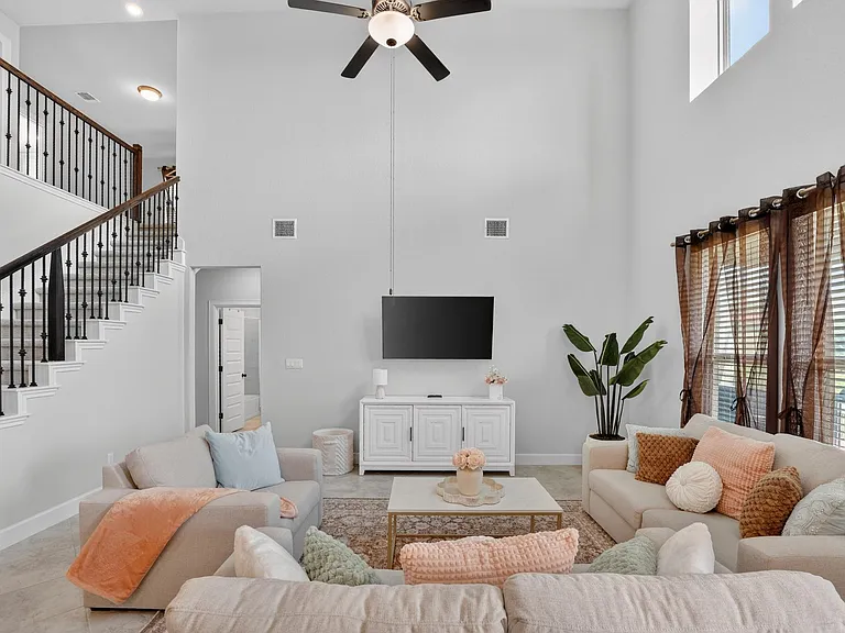 6312 Empresa Dr — Photo 9