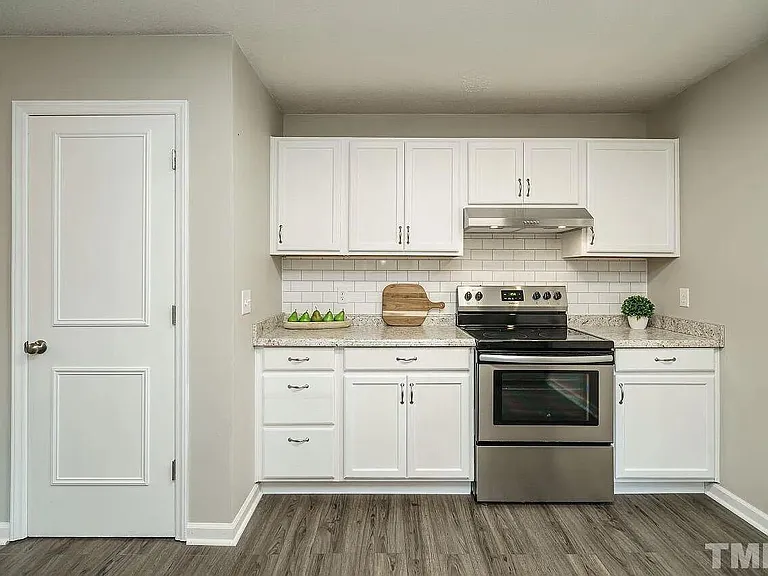 1219 Fernridge Dr — Photo 16