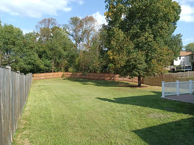 345 Silver Ridge Dr — Photo 29