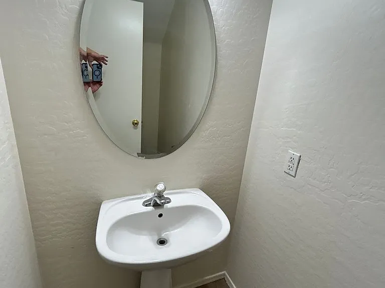 6809 W Nicolet Ave — Photo 10