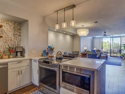 4242 Lower Honoapiilani Rd APT E408, Lahaina, HI, 96761