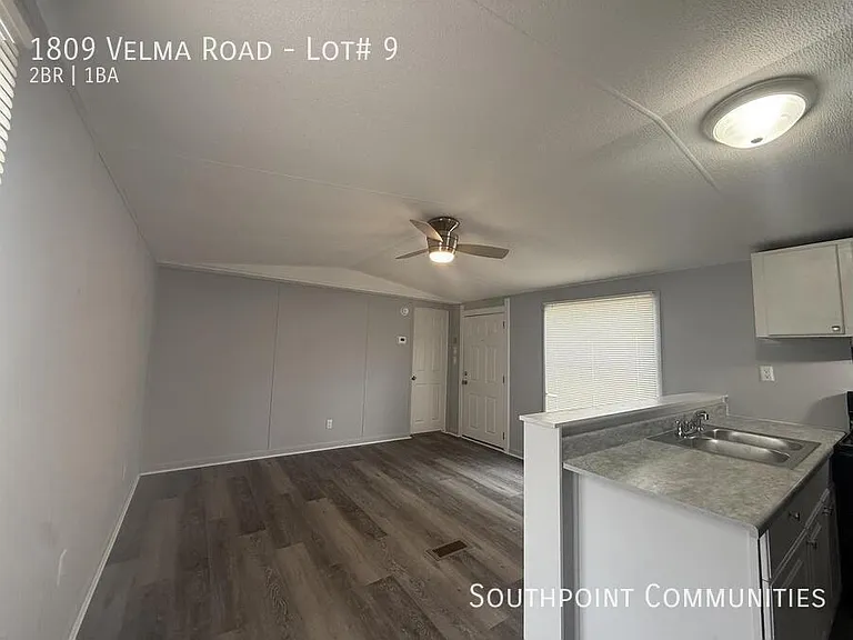 1809 Velma Rd #9 — Photo 5