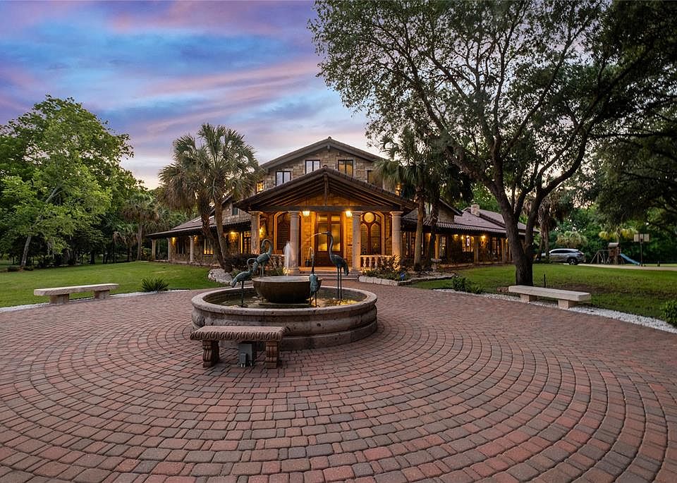 5403 Meadow Rd, Sugar Land, TX 77479 MLS 44839933 Zillow