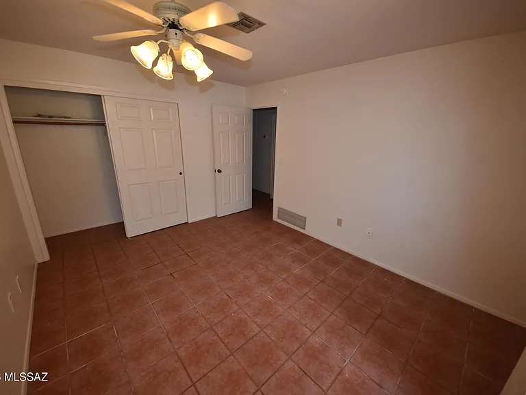 5120 E Woodgate Ln — Photo 12