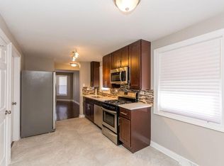 9032 S University Ave, Chicago, IL 60619