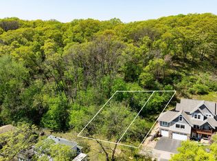 63X Oakwood St S, Bayport, MN 55003