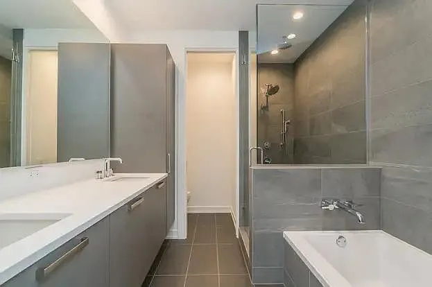 128 S Green St #3C — Photo 6
