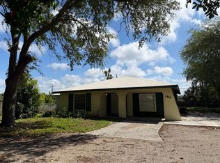 2208 N Lockwood Ridge Rd #A, Sarasota, FL 34234