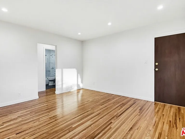 1828 Silver Lake Blvd — Photo 3