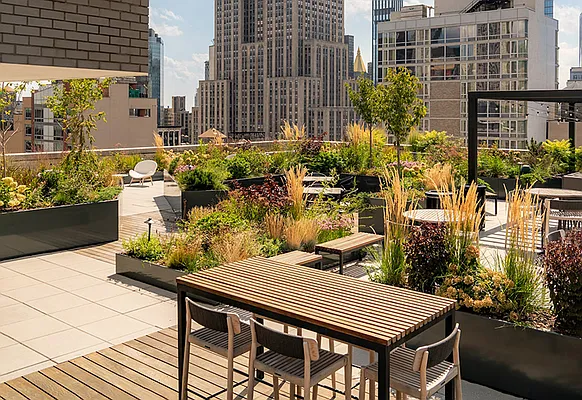 Rented by Greystar | media 24