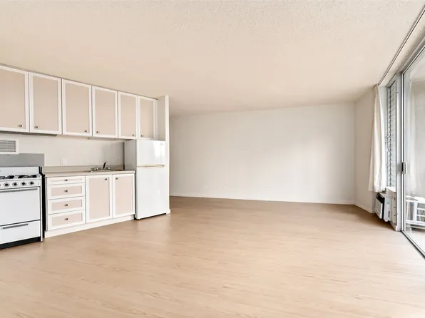 750 Amana St APT 907, Honolulu, HI 96814