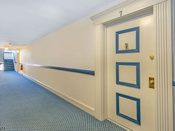 3rd image of 605 Grove St #7