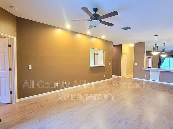 3rd image of 35225 Janine Dr