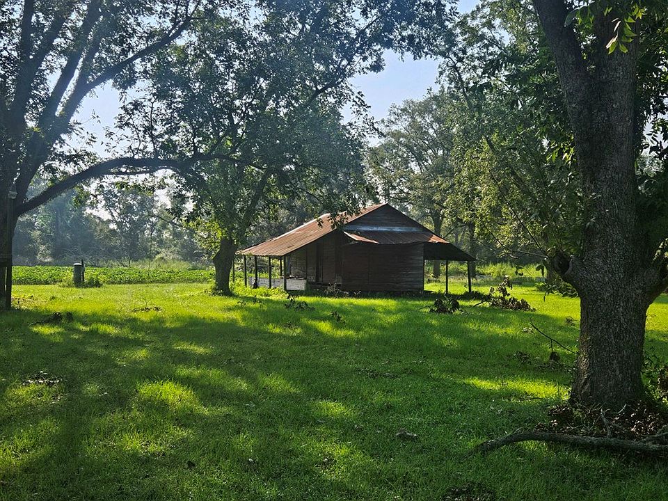 2nd image of 1363 Ray Vanbrackle Rd