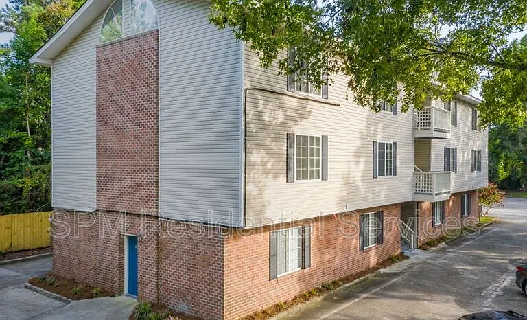 2705 Mayfair Dr #H-303 — Photo 2