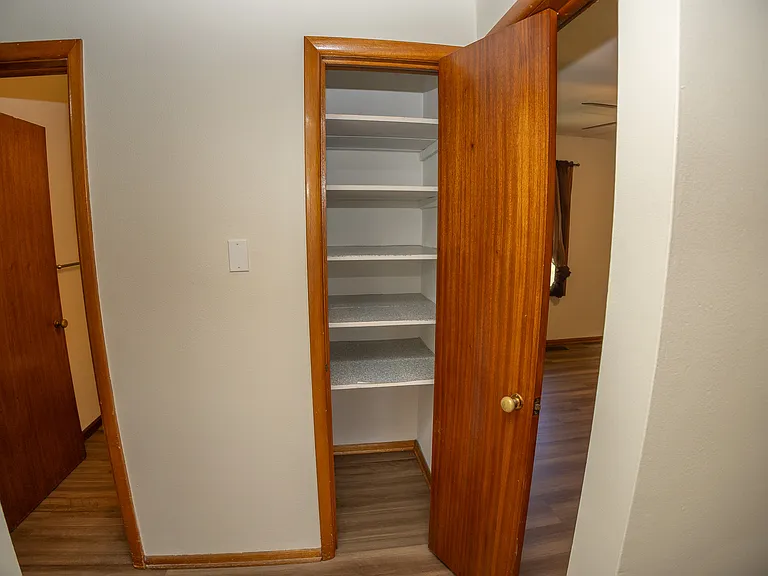 2401 Willow Dr — Photo 16