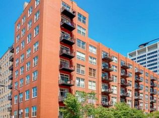 410 N Clinton St #703, Chicago, IL 60654