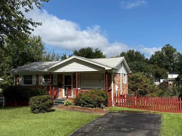 4228 Hoffman Dr, Woodbridge, VA 22193