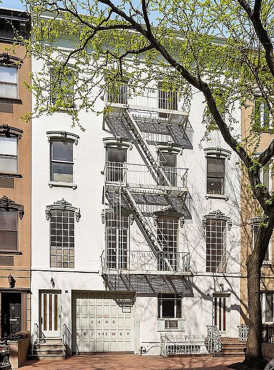 1st image of 225 E 31st St #1