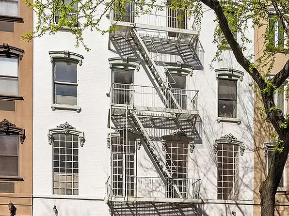 225 E 31st St #1, New York, NY 10016