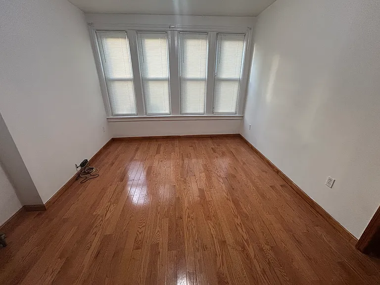 8842 81st Ave — Photo 2