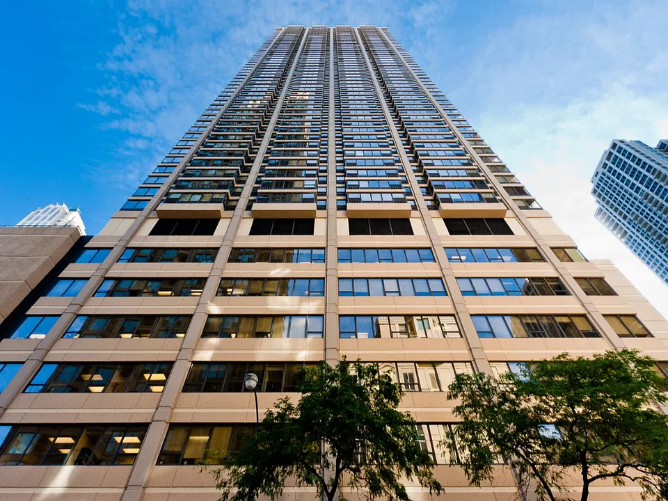 30 E Huron St #3306
