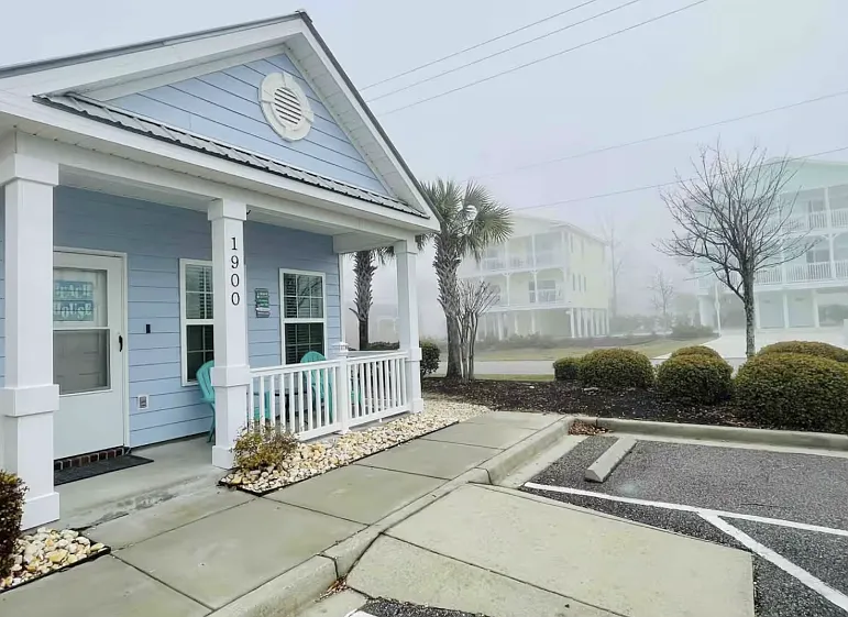 3 bed, 1750 sqft, $2,600 — Photo 2